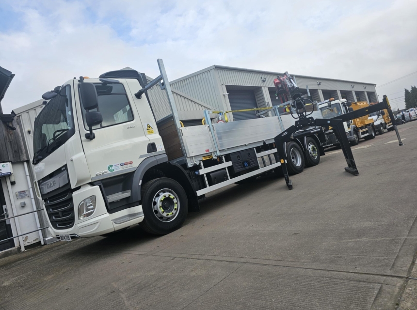 26 Tonne Dropside with Rear Mounted Crane