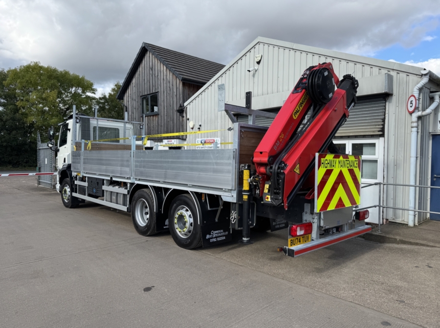 26 Tonne Dropside with Rear Mounted Crane