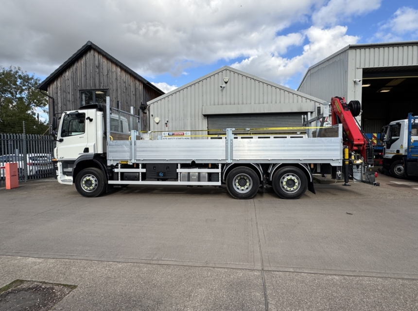 26 Tonne Dropside with Rear Mounted Crane