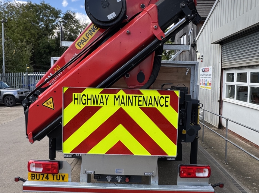 26 Tonne Dropside with Rear Mounted Crane