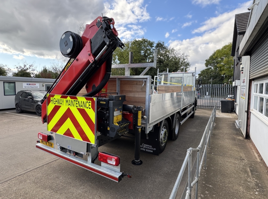 26 Tonne Dropside with Rear Mounted Crane