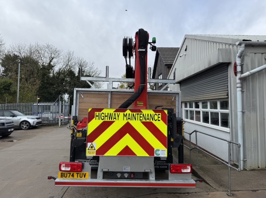 26 Tonne Dropside with Rear Mounted Crane