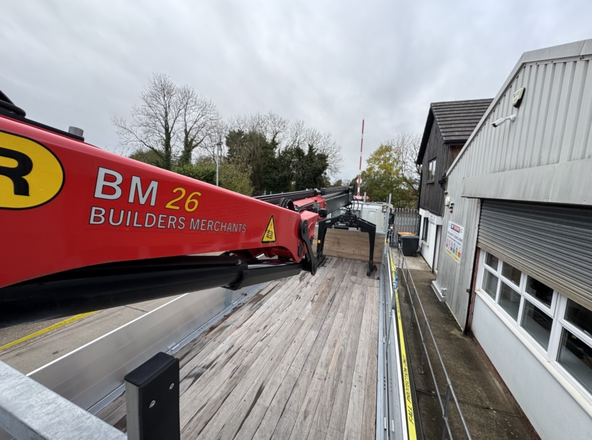 26 Tonne Dropside with Rear Mounted Crane