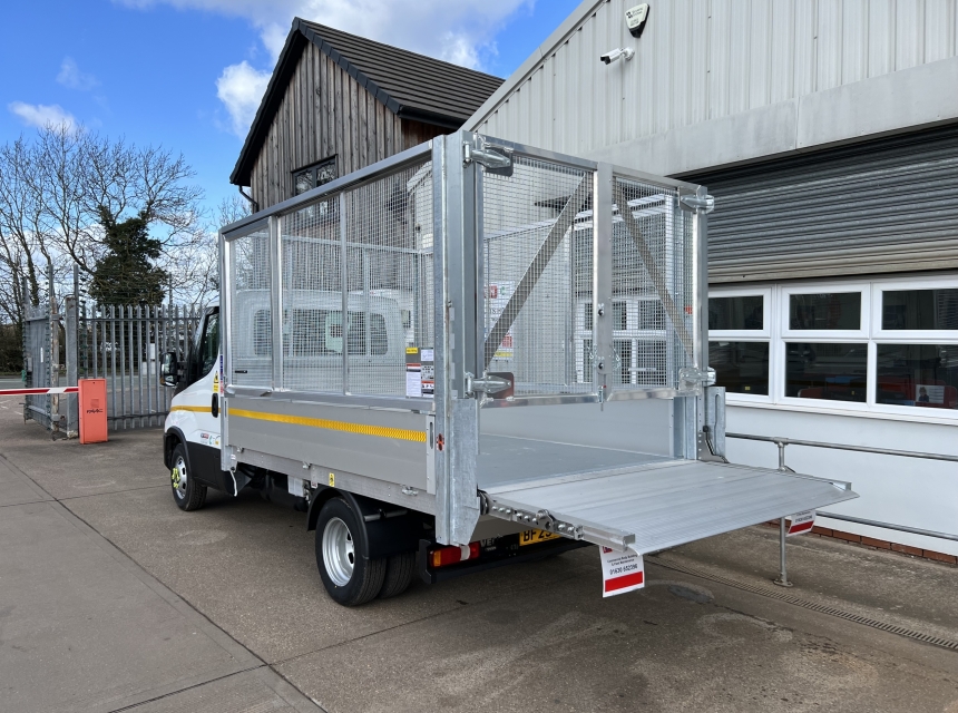 3.5 Tonne Caged Tipper + Tail Lift Hire image 4