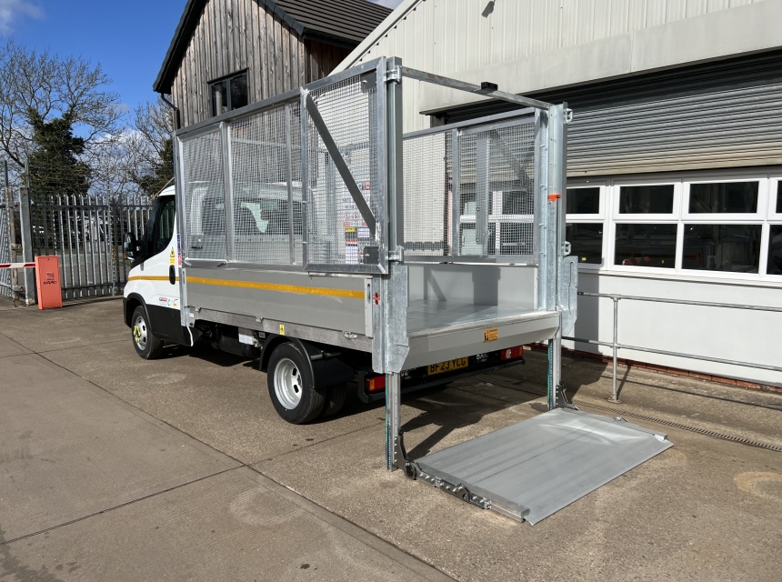3.5 Tonne Caged Tipper + Tail Lift Hire image 5
