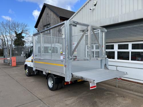 3.5T Caged Tipper with Tail Lift