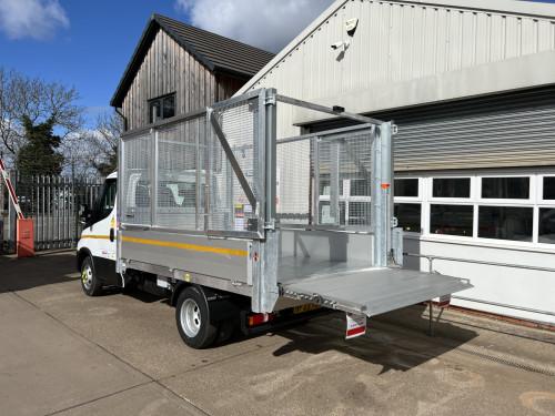 3.5T Caged Tipper with Tail Lift