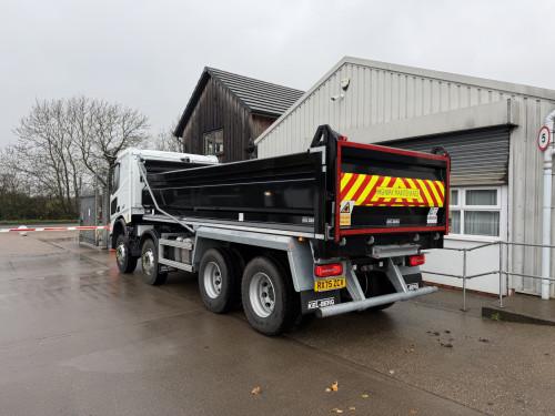 32T Muckaway Tipper