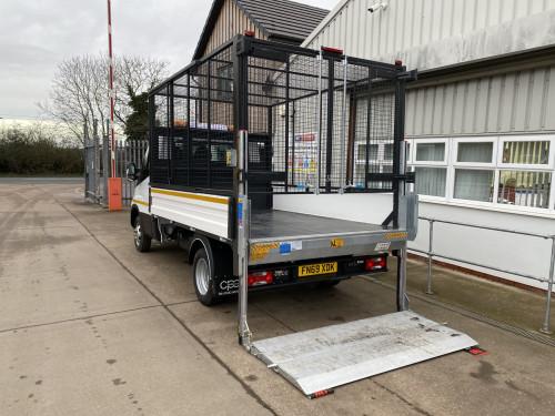 3.5T Caged Tipper with Tail Lift