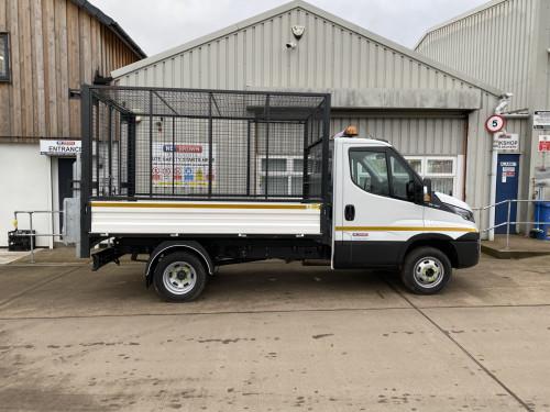 3.5T Caged Tipper with Tail Lift
