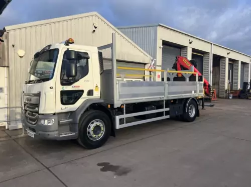 18T Builders Merchant Vehicle with Crane