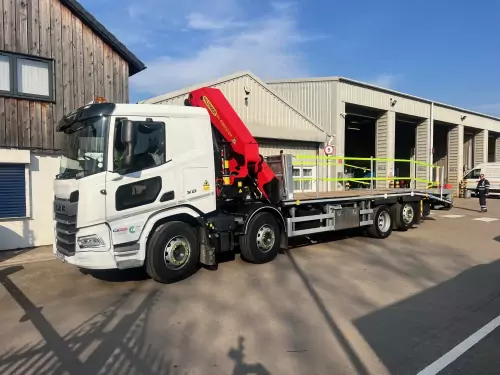 32T Beavertail (Cheese Wedge) with Crane