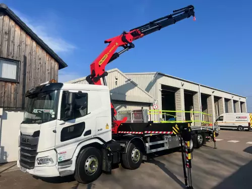 32T Beavertail (Cheese Wedge) with Crane