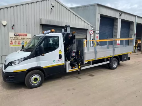 7.2/7.5T Dropside with  Crane