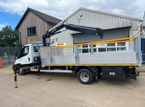 7.2/7.5T Dropside with  Crane