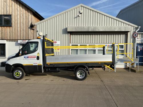 3.5T Dropside with tail lift