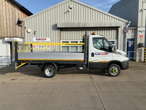 3.5T Dropside with tail lift