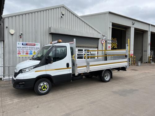 3.5T Dropside with tail lift