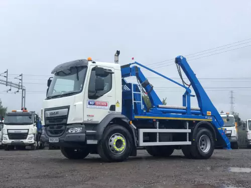 18T Skip Loader