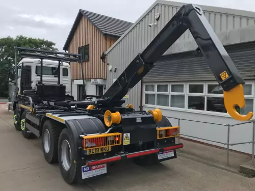 32T Hook Loader