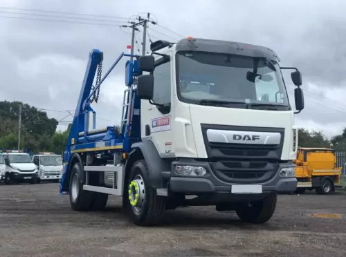 18T Skip Loader