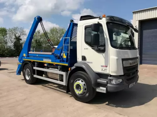 18T Skip Loader