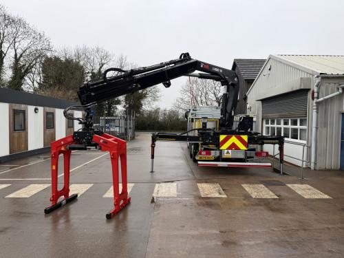 26T Builders Merchant Vehicle -  with Rear Mounted Crane