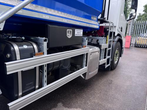 26T Tipper Grab