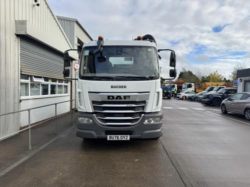 18T Road Sweeper