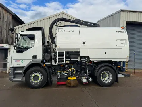 18T Road Sweeper